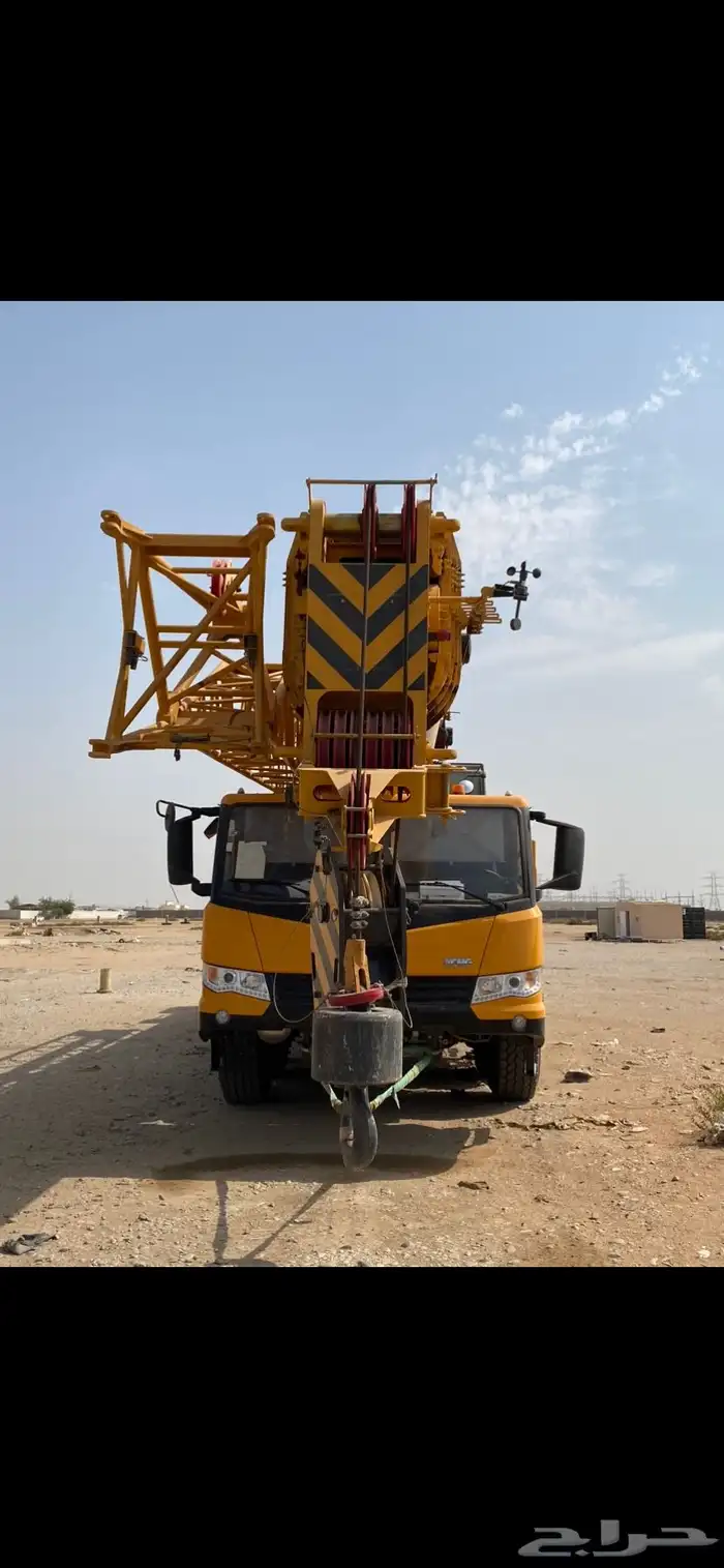كرين متحرك XCMG QY100K5C (100 طن) للإيجار 1