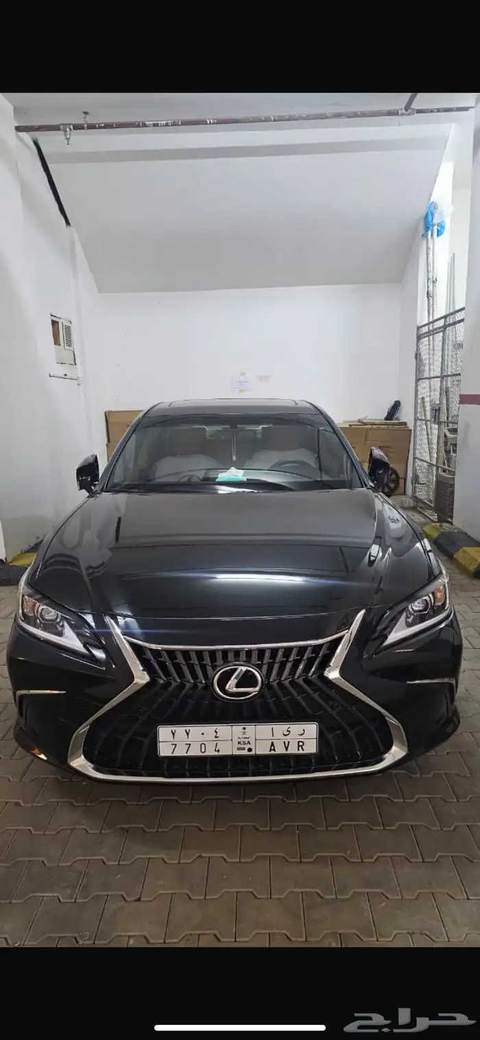 لكزس ES350 جديد موديل 25 لون اسود 0