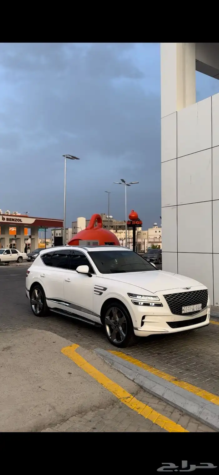 جنسس GV80 رويال 3