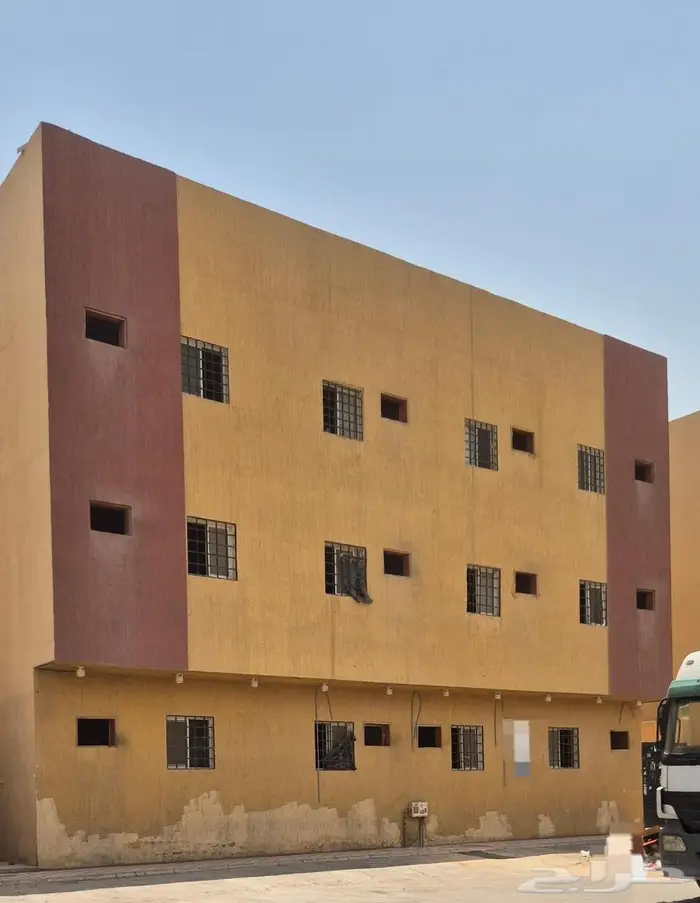 للإيجار عمارة بالكامل في المدينة الصناعية الثانية 0