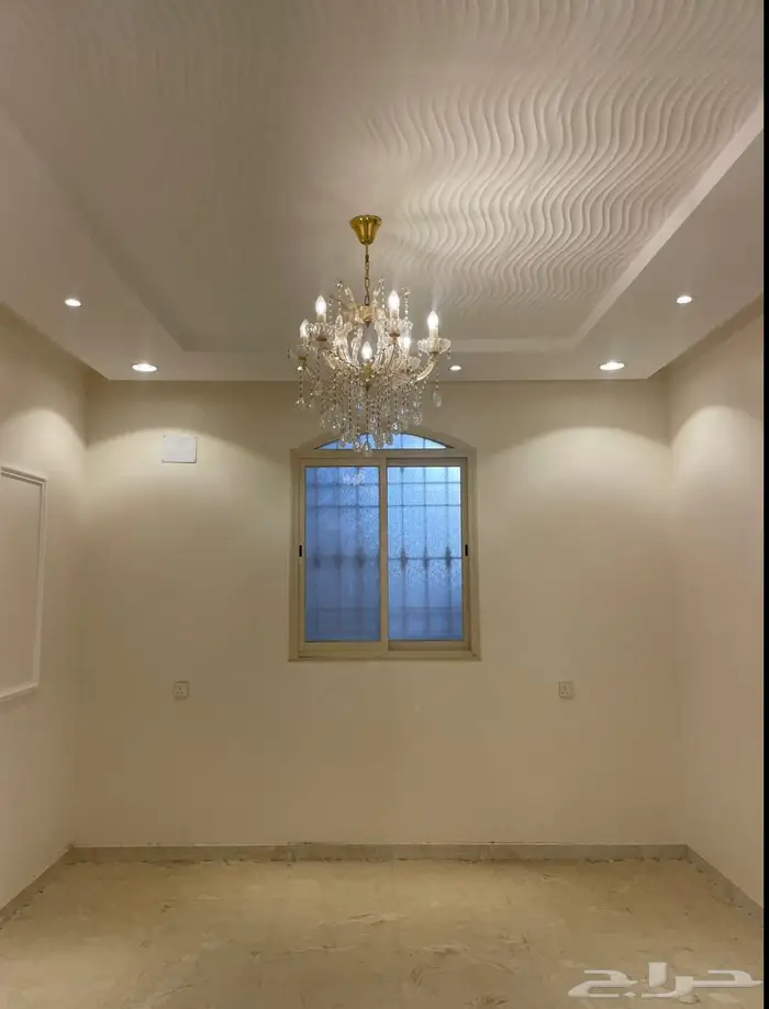 عمارة للبيع تحتوي ع استراحة وفله وشقتين 37