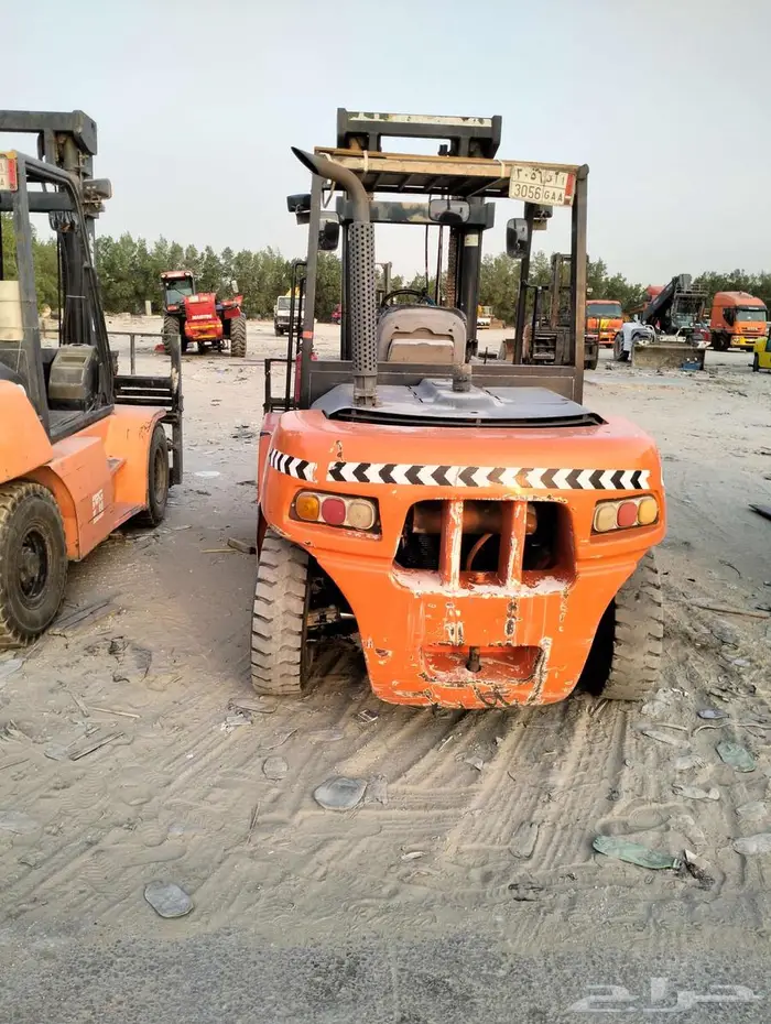 Forklift for rent 6