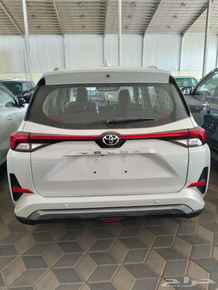 تويوتا فيلوز GLX بنزين 2025 كاش واقصاد 2