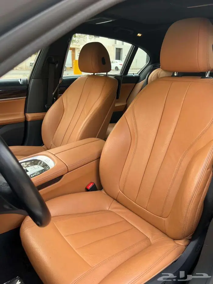 بي ام دبليو 730Li 2020 ( بحالة الوكالة ) 15