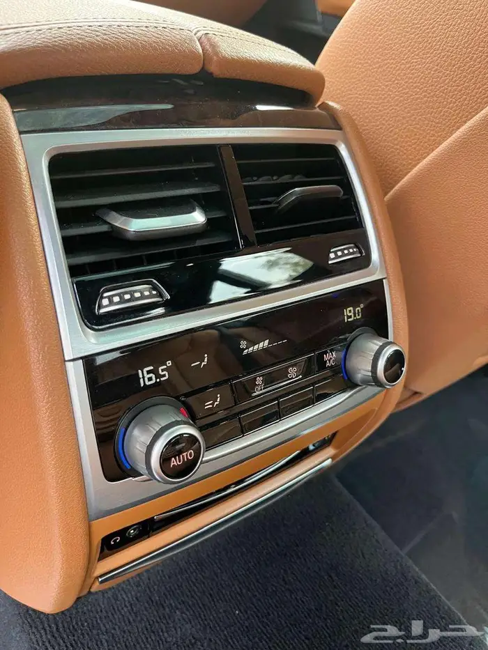 بي ام دبليو 730Li 2020 ( بحالة الوكالة ) 24