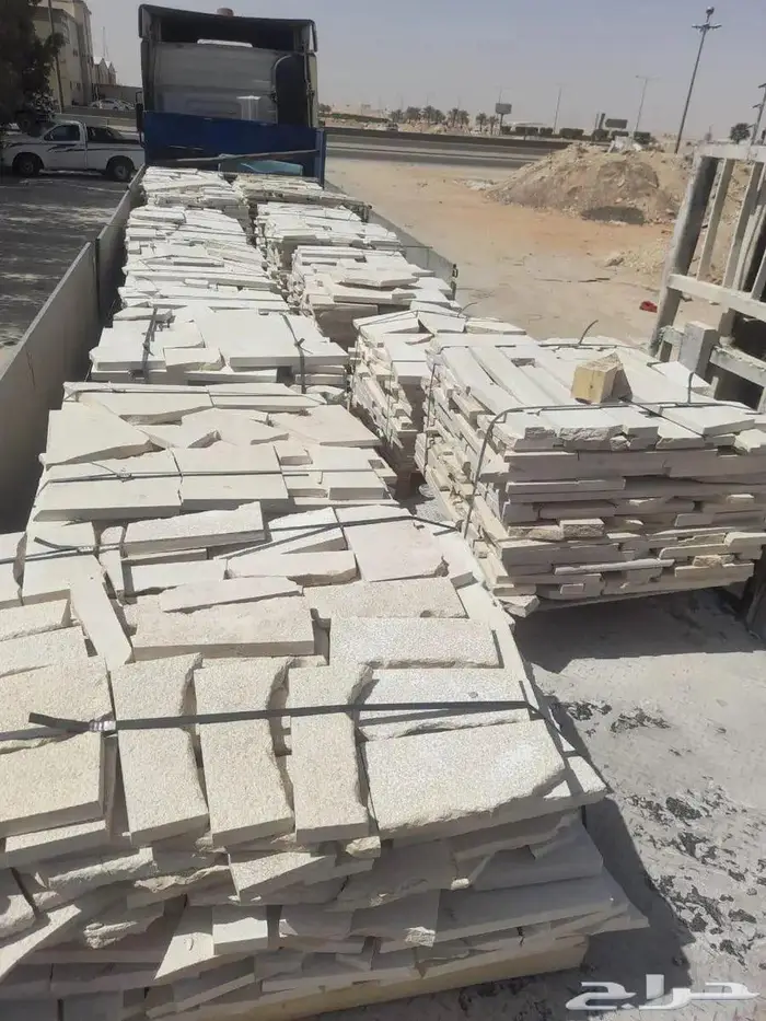 حجر عشوائي طبيعي 0
