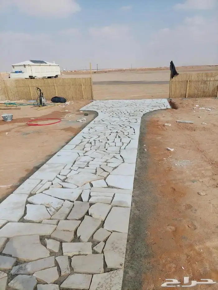 حجر عشوائي طبيعي 2