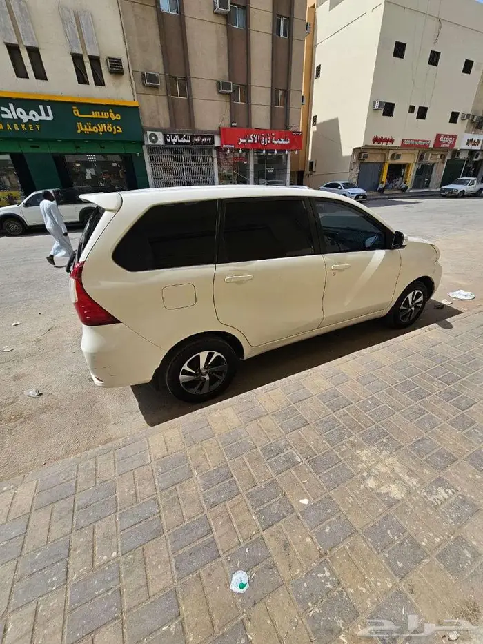 تويوتا افانزا2016 3