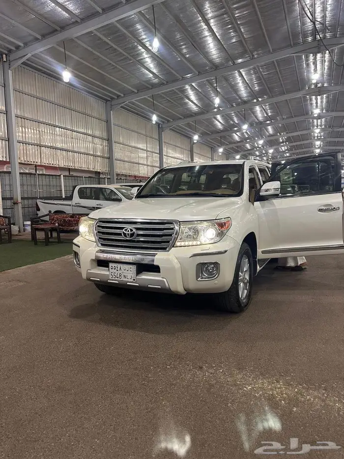 لاندكروزر 2015 V8 5