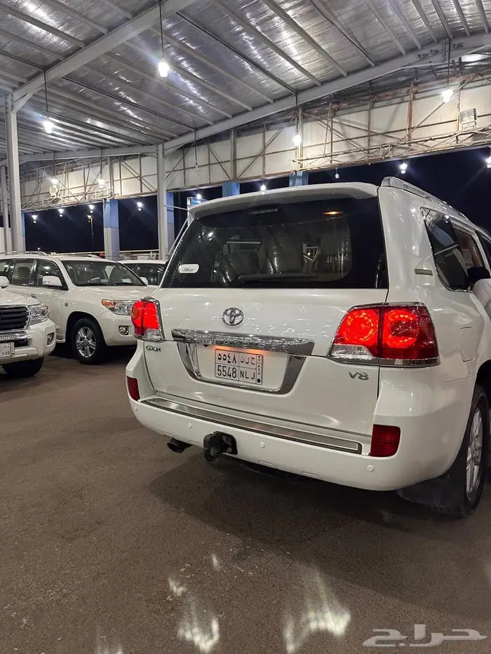 لاندكروزر 2015 V8 2