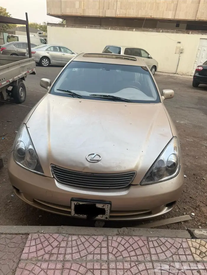 لكزس 2005 Es ذهبي الحد 11 الف 2