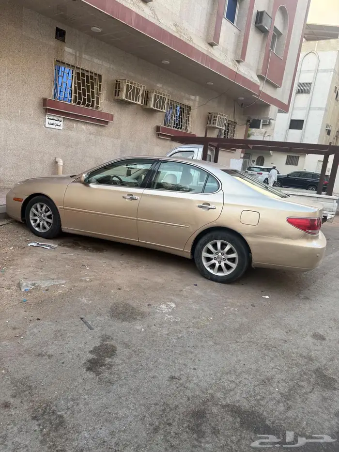 لكزس 2005 Es ذهبي الحد 11 الف 9