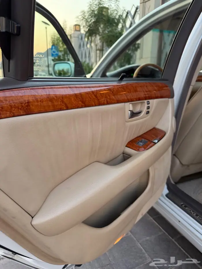 لكزس LS430 فل الترا سعودي 2004 ممشى قليل 18