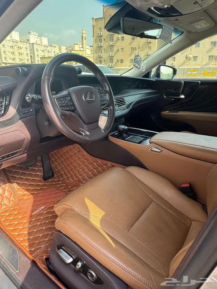 لكزس LS500h 13