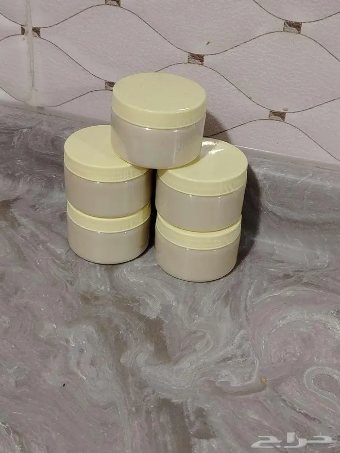 منتج من سنام الجمل وزيت الحنضل 0