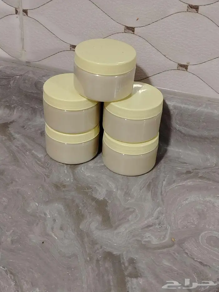 منتج من سنام الجمل وزيت الحنضل 1