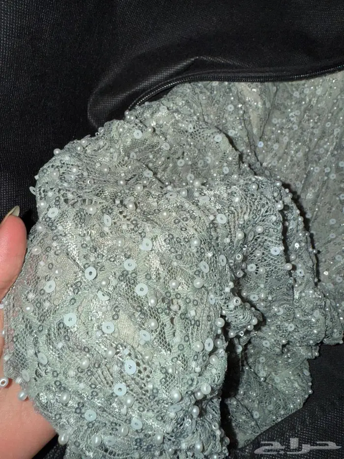 فستان جديد غير ملبوس   سبب البيع لون غير مناسب 0
