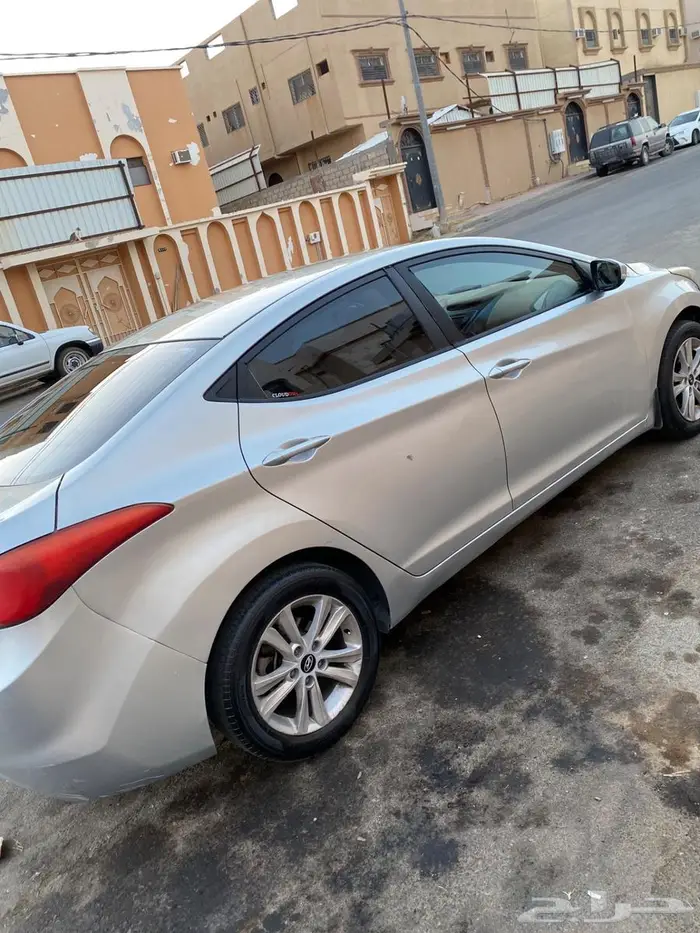هيونداي 8