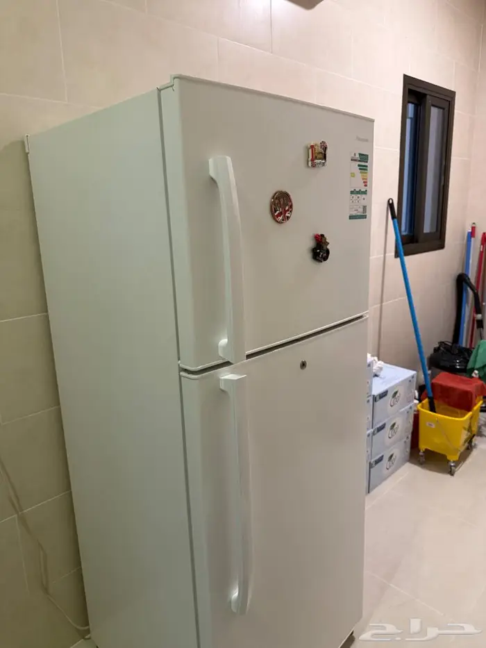 ثلاجة - Fridge فرن - Gas stove مايكرويف - microwave 0
