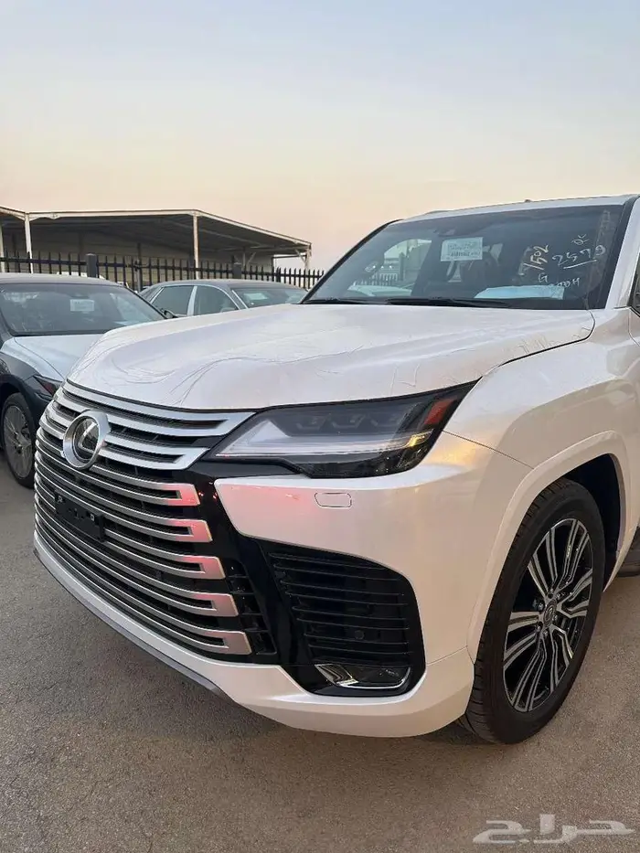 لكزس LX 600 BB كاش واقساط علي جميع البنوك 4