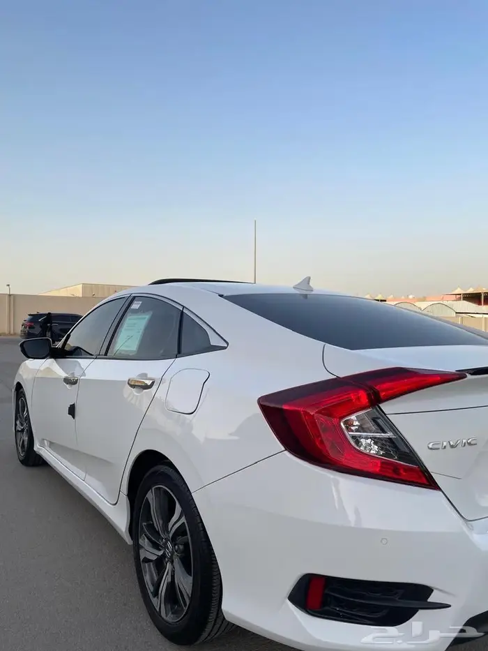 للبيع هوندا سيفيك موديل 2020 فل كامل 6
