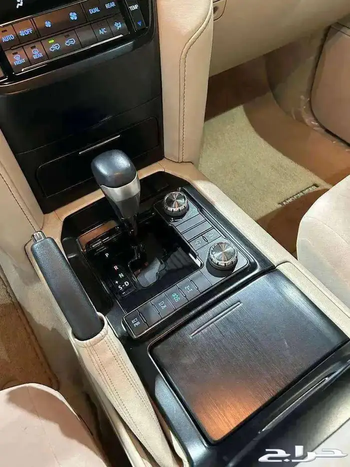للبيع جيب قراند تورنق 2021 سعودي عداد قليل V8 ( مخززنه ) 39