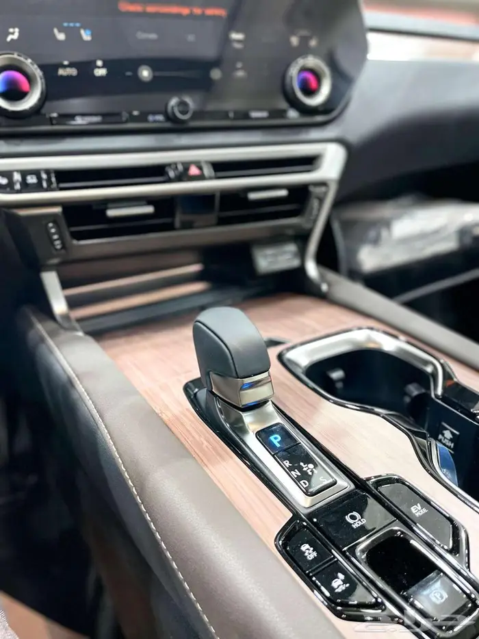 لكزس ( RX 350 BH ) موديل 2025 أقل الأسعار 15