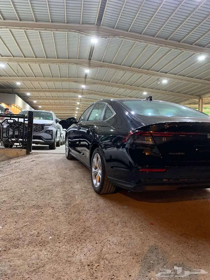 هوندا اكورد LX استندر بنزين 2025 سعودي 8