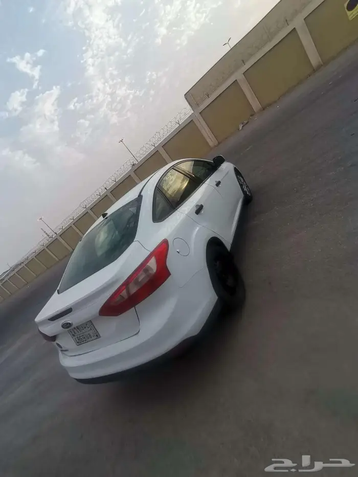فورد فوكس 2013 6