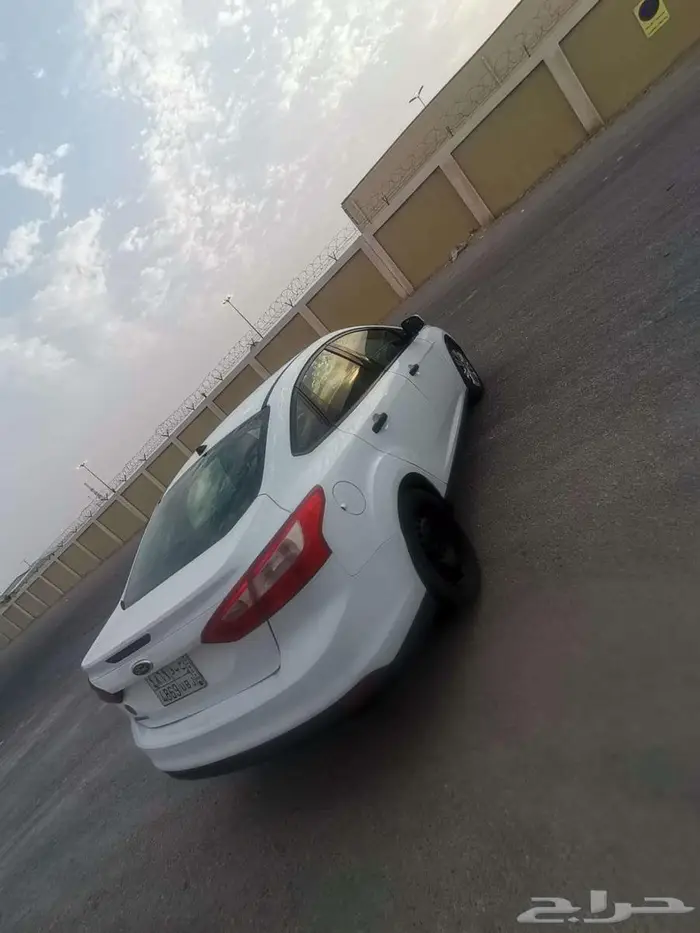فورد فوكس 2013 7