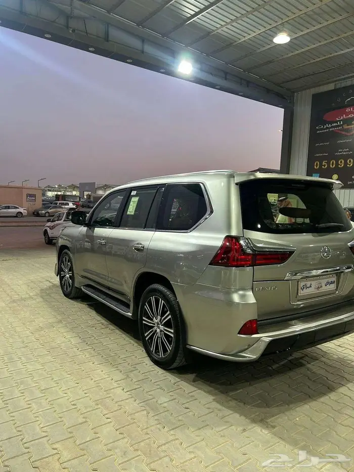 جيب لكزس 2019 LX570 فل أوبشن 3