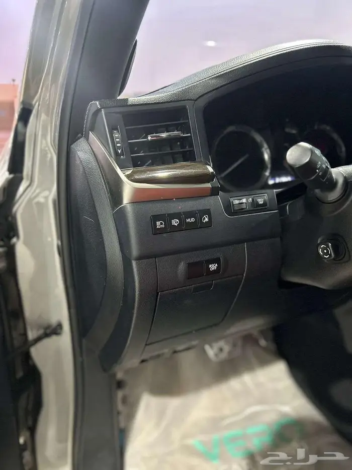 جيب لكزس 2019 LX570 فل أوبشن 9