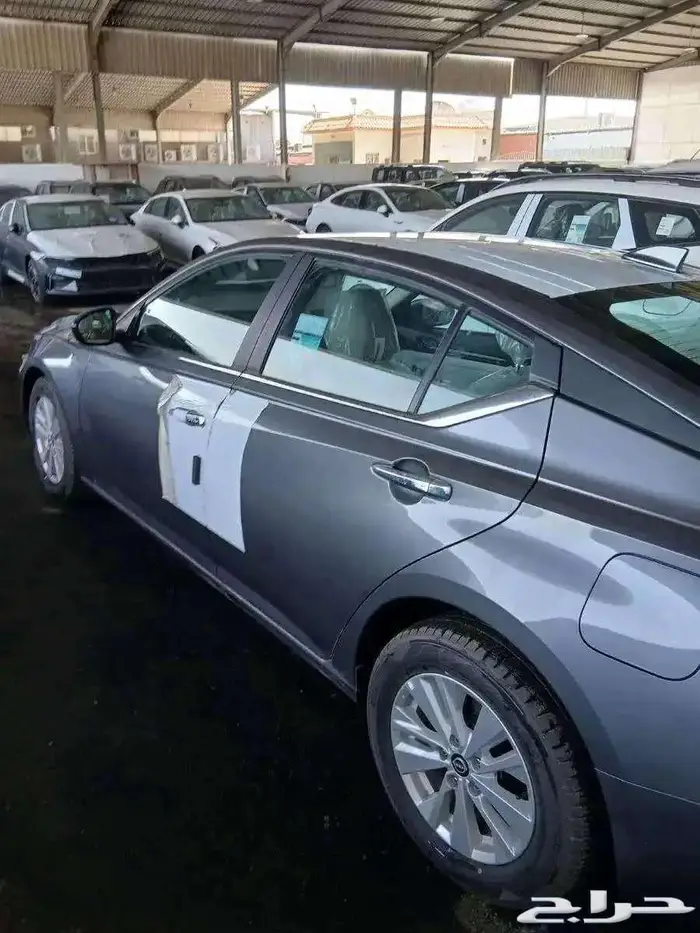 نيسان التيما ستاندر 2025 4