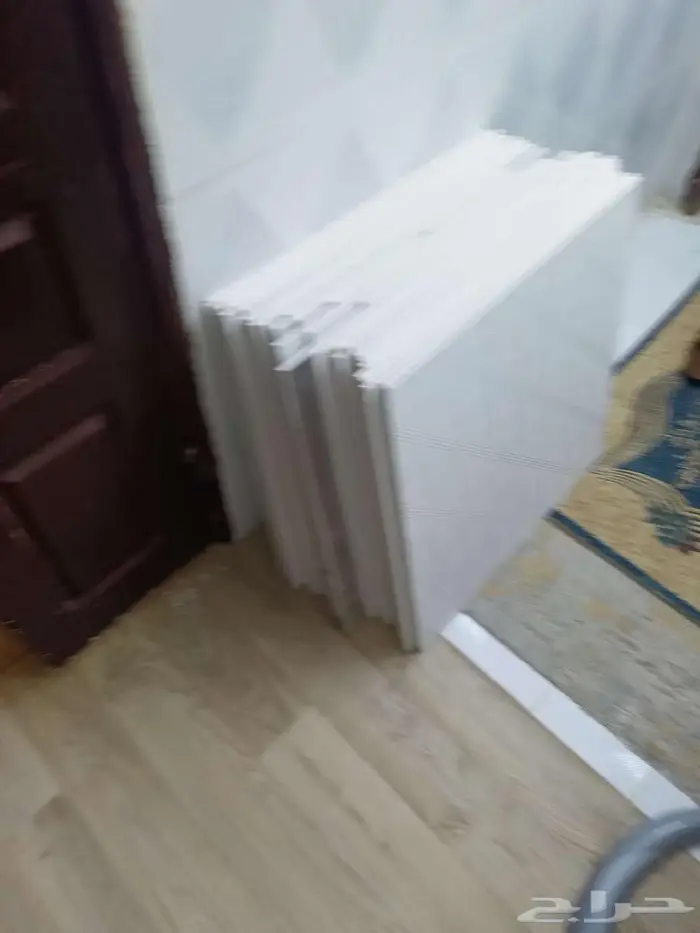 مربعات فلين سفف مستعار 40سم عدد110حبه 1
