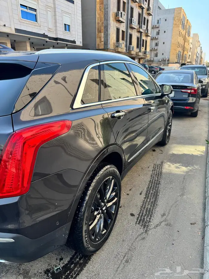 كاديلاك platinum XT5 0