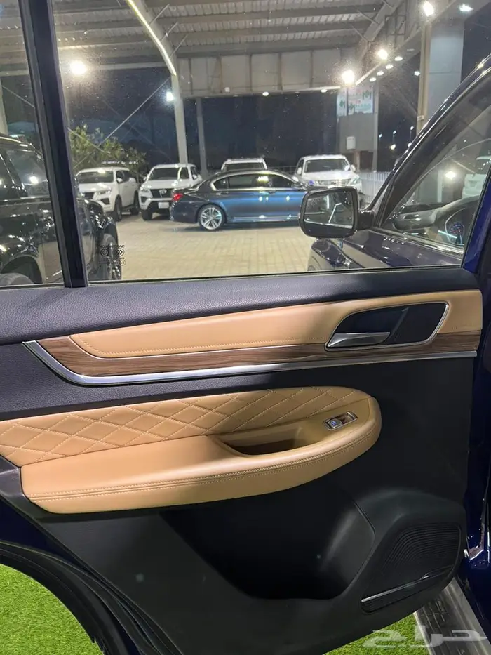 ام جي RX5 11