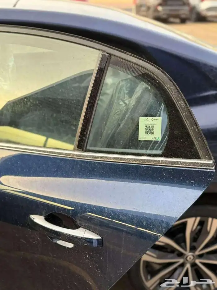 رينو ميغان السياره بمواصفات جميله جدا 2