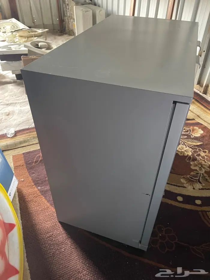 ثلاجتين شبه جديده استخدام شهرين فقط 2