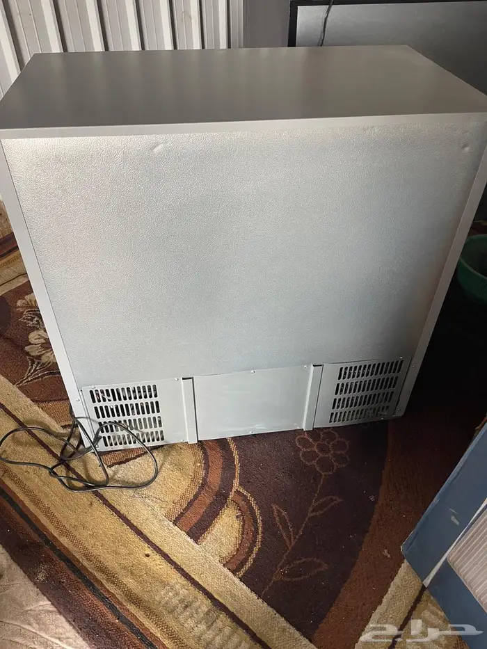 ثلاجتين شبه جديده استخدام شهرين فقط 1