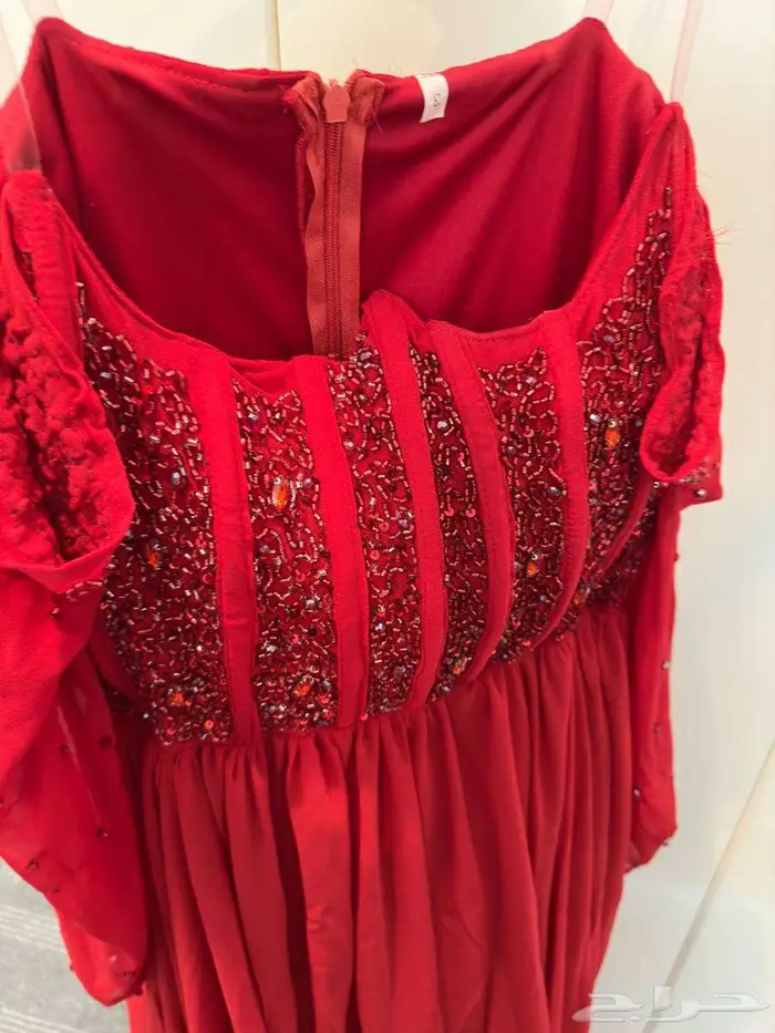 فستان احمر فخم للمناسبات لبسة مرة واحدة فقط 5