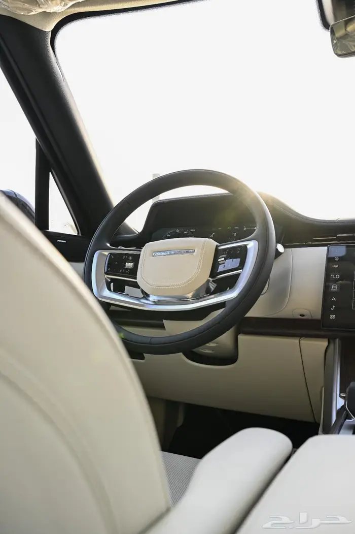 رنج روفر الفوج 2025 (خان) للايجار 5