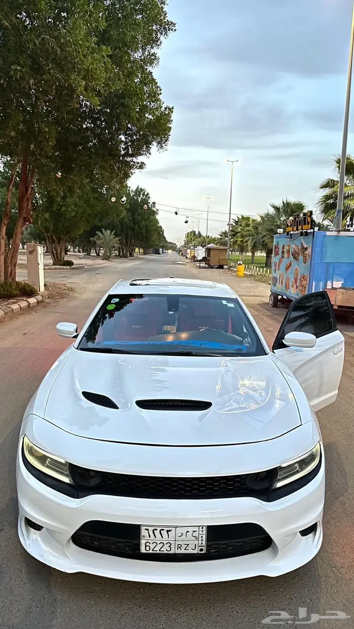 دوج تشارجر 2015 للبيع 7
