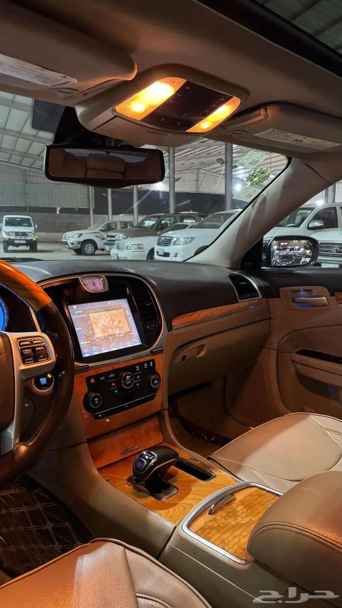 كرايزلر C300 ليمتيد 2013 11