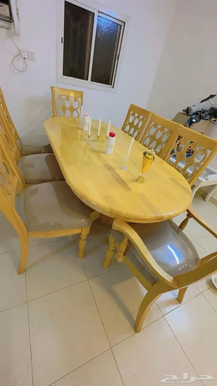 طاولة طعام 0