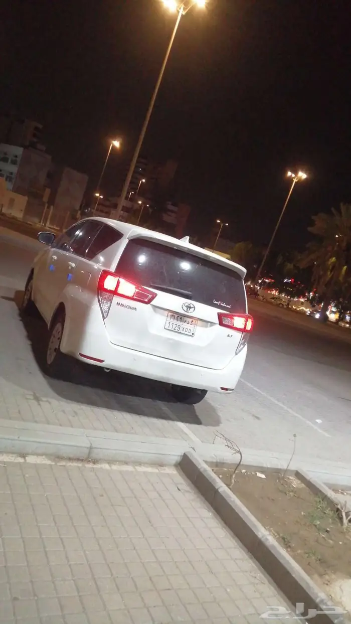 للبيع سياره انوفا 2016 4