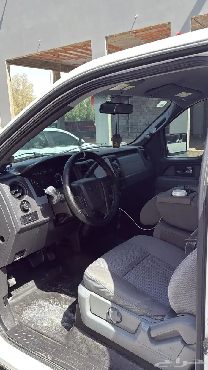 للبيع F150 غمارة V8 6