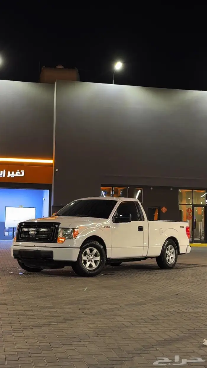 للبيع F150 غمارة V8 4