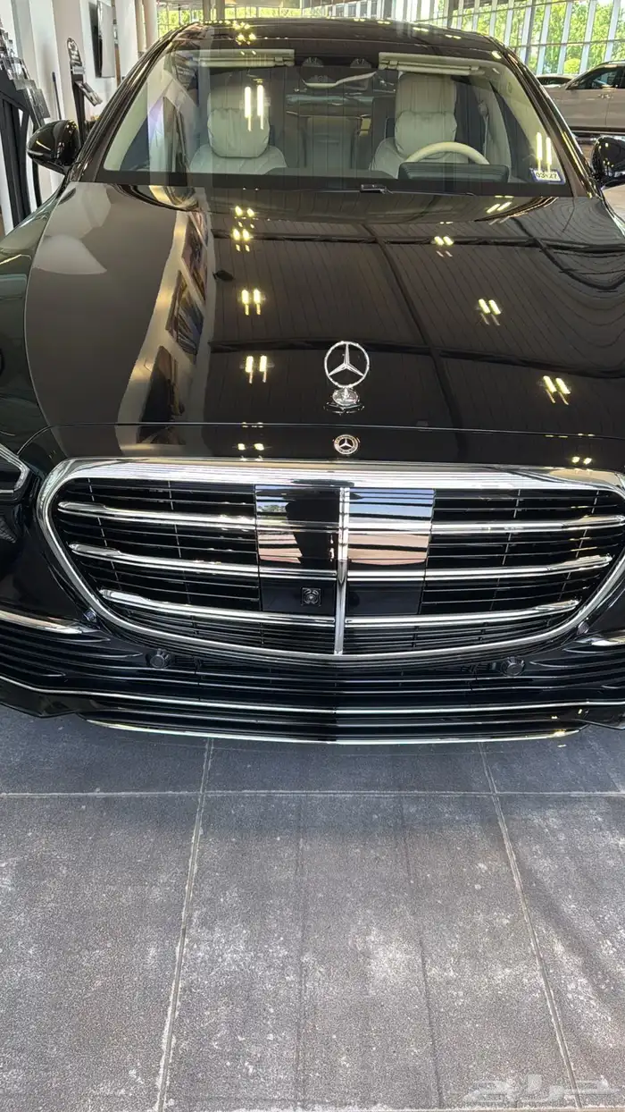 مرسيدس S560 من المصنع وارد امريكا ماشية 300 كيلو فقط 3