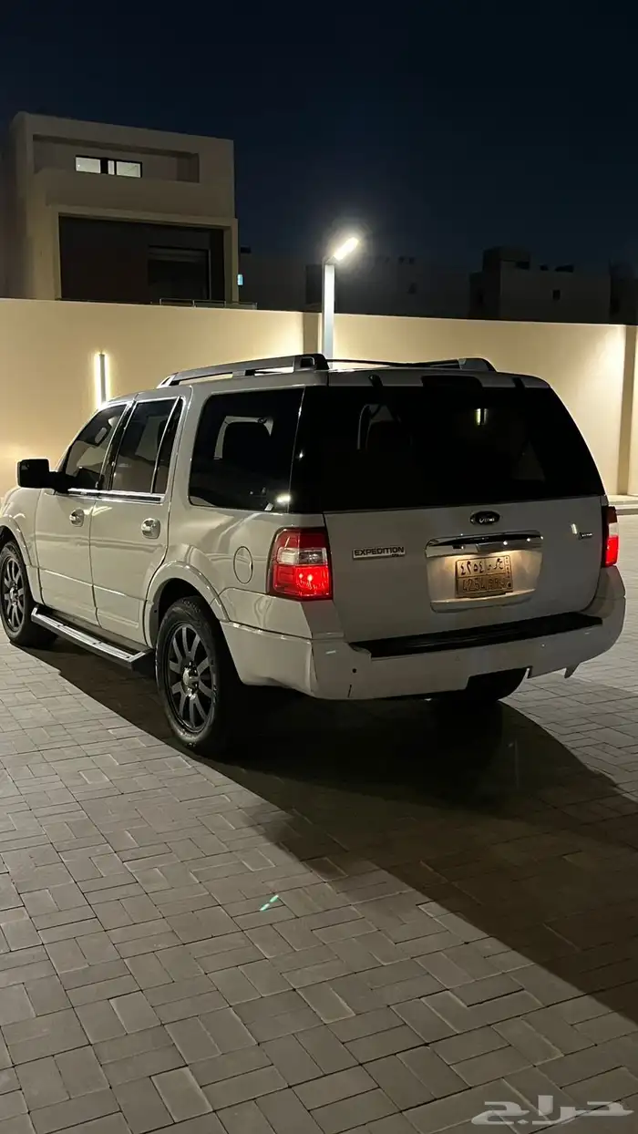 اكسبدشن ابيض 2013 6