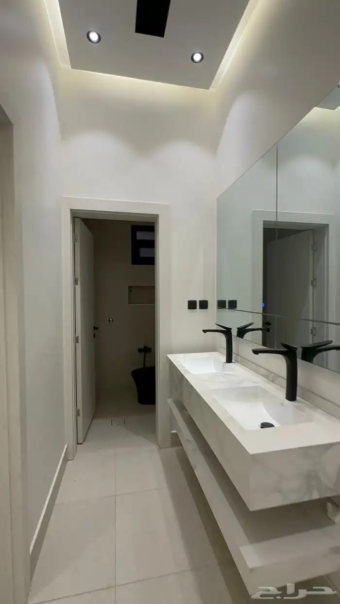 شقة للإيجار vip حي ظهرة لبن 1